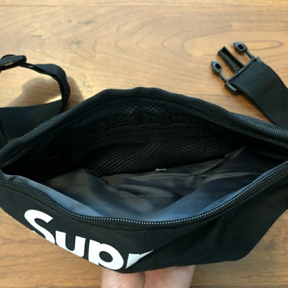 New Supreme Fanny Pack Waist bag nwt - Picture 4 of 4
